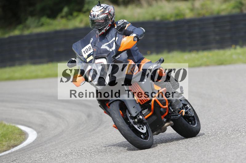 /Archiv-2025/53 16.09.2025 Track Day Domi Aegerter ADR/Gruppe gelb/108